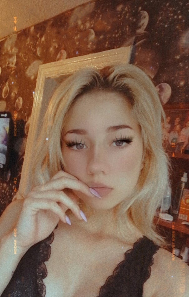 Анжела привлекальеная девушка из Боровска цена от 3000 руб