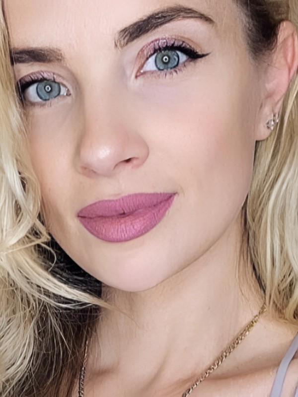 Ефросинья привлекательная девушка из Боровска цена от 5000 руб