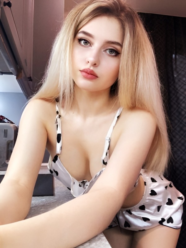 Надя привлекательная девушка из Боровска цена от 3000 руб