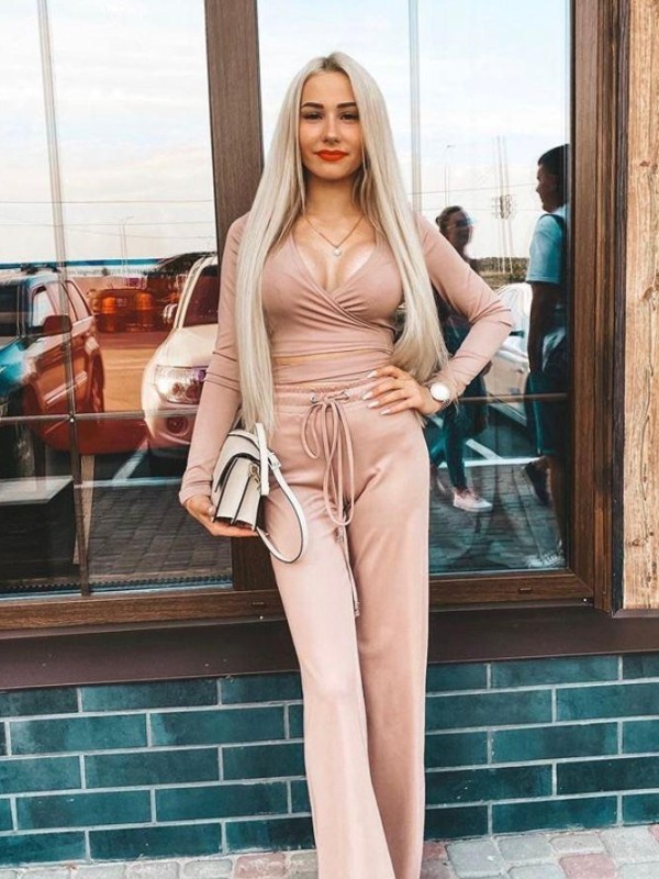 🎥 Лида привлекательная девушка из Боровска цена от 5000 руб