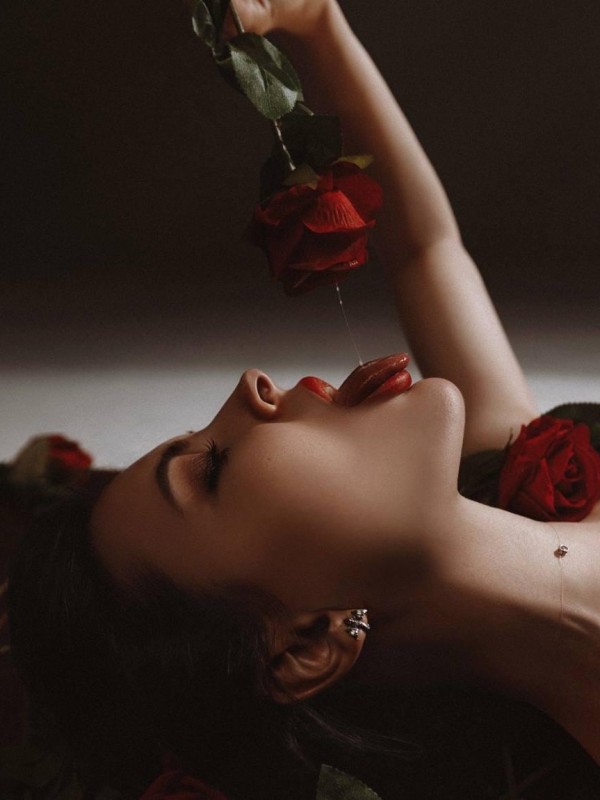 Варечка привлекательная девушка из Боровска цена от 7000 руб